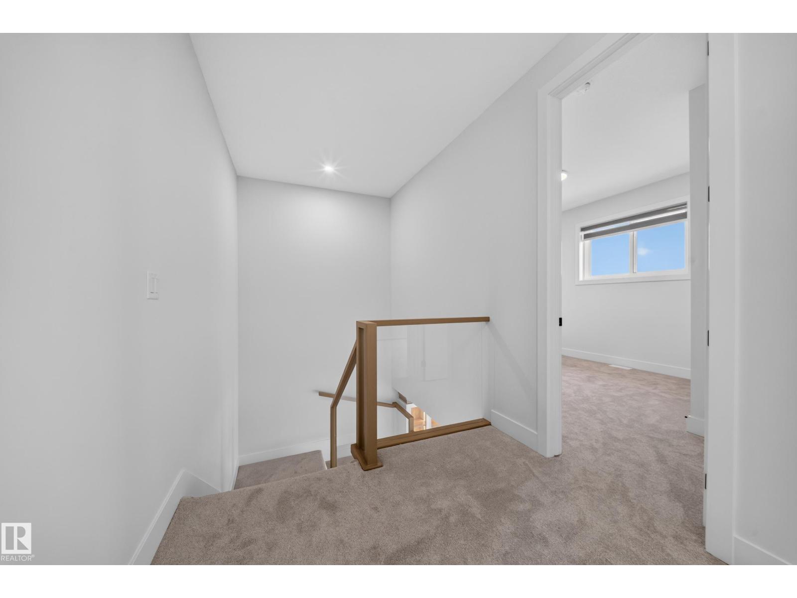 6394 17 St NE - 2