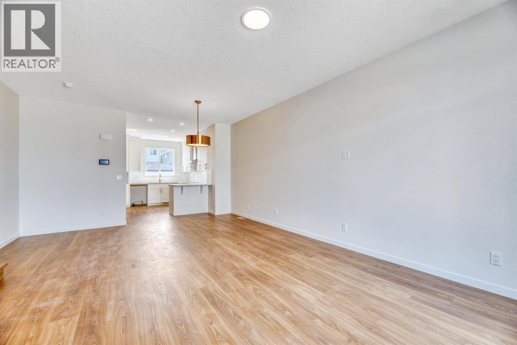244 Marmot Grove NW - 11