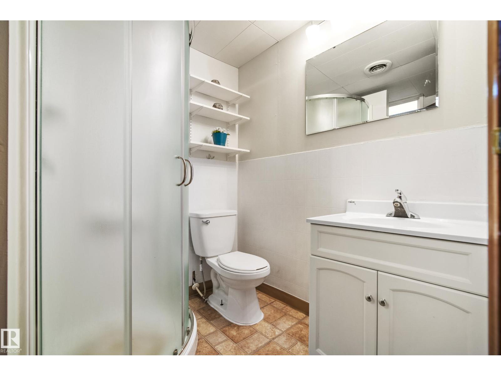 10426 79 ST NW - 52