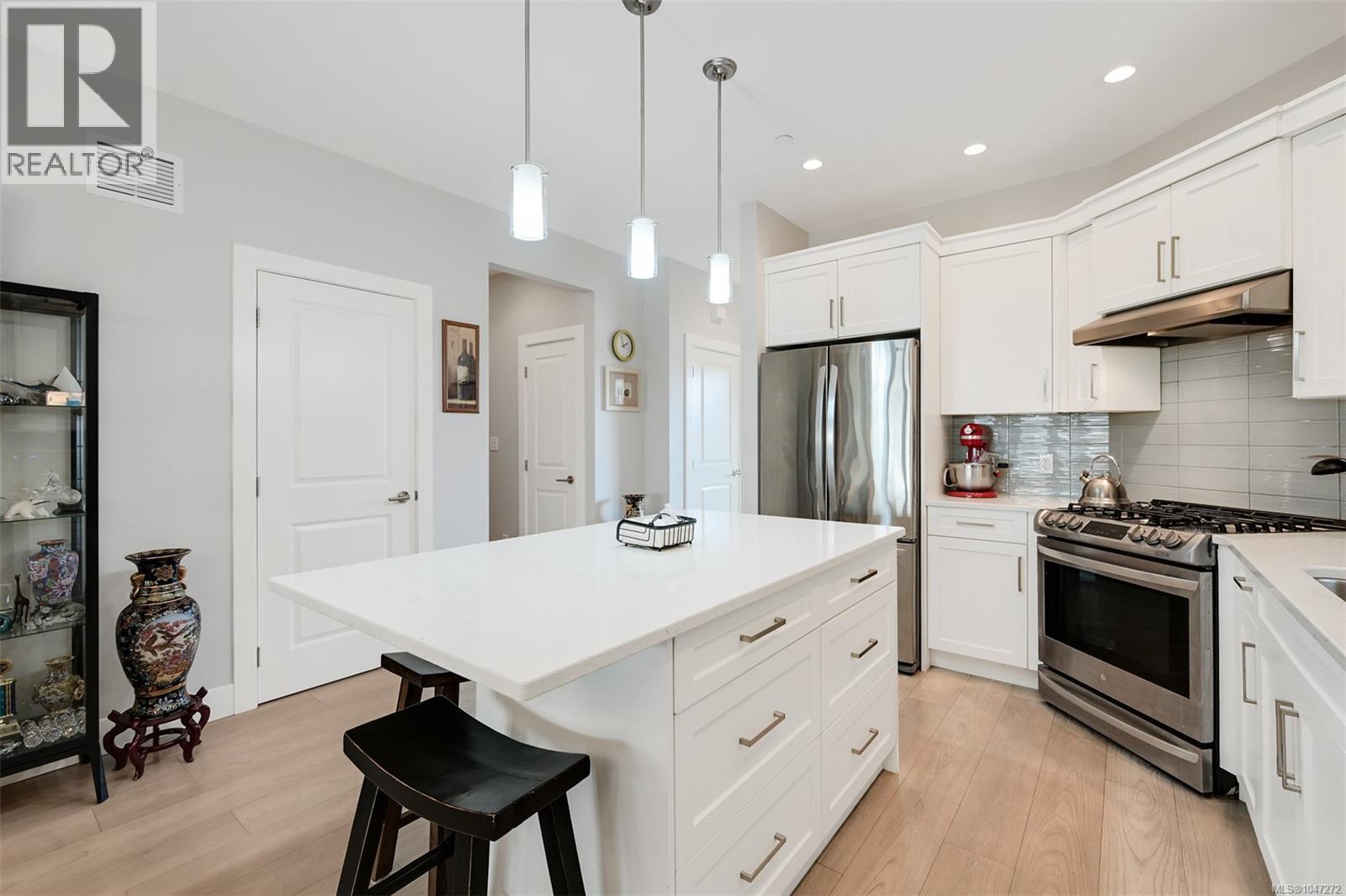 6524 Arranwood Dr - Image 22