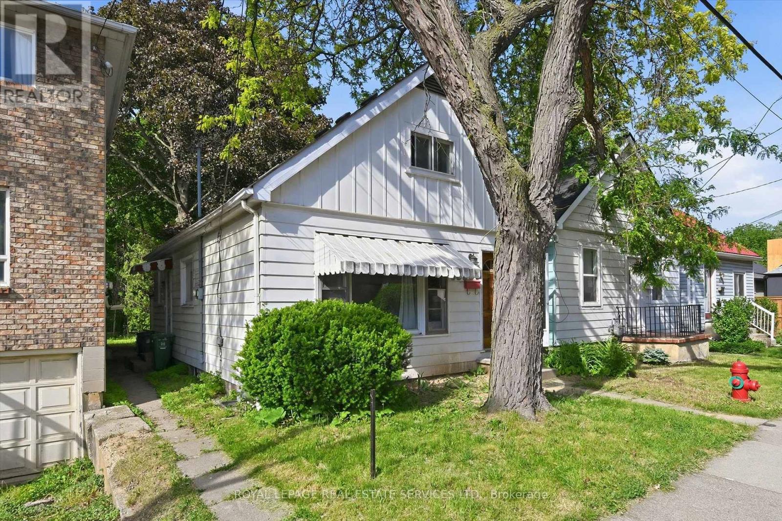 70 WARD AVENUE - 3
