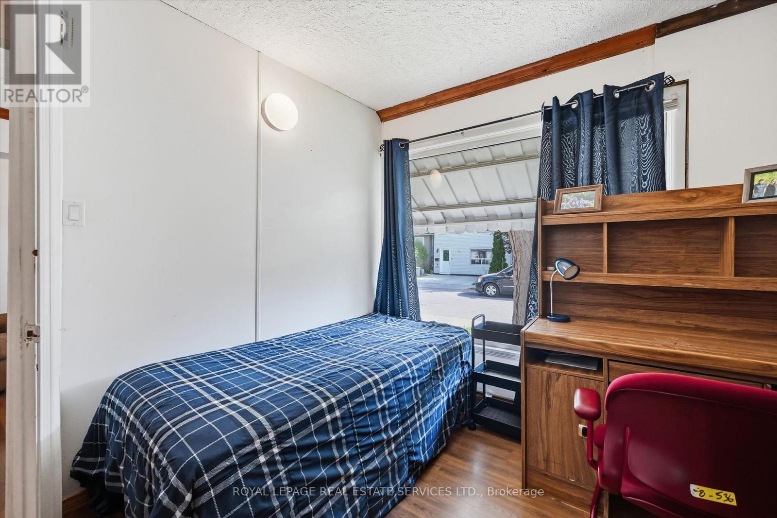 70 WARD AVENUE - 8