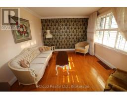Office - 9 Benalto Road, Toronto, ON M6A2R7 Photo 7