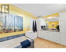 20 Victoria Avenue, Weymouth, NS B0W3T0 Photo 37