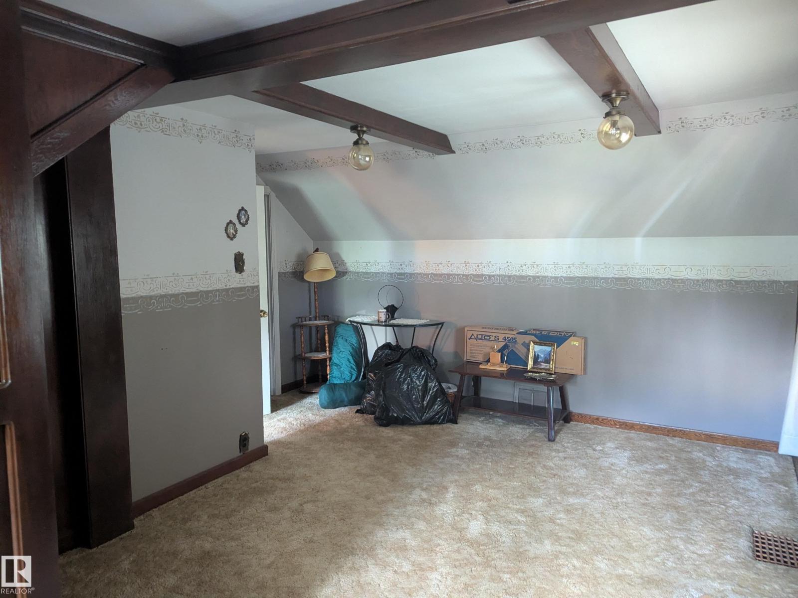 6551 112A ST NW - 16