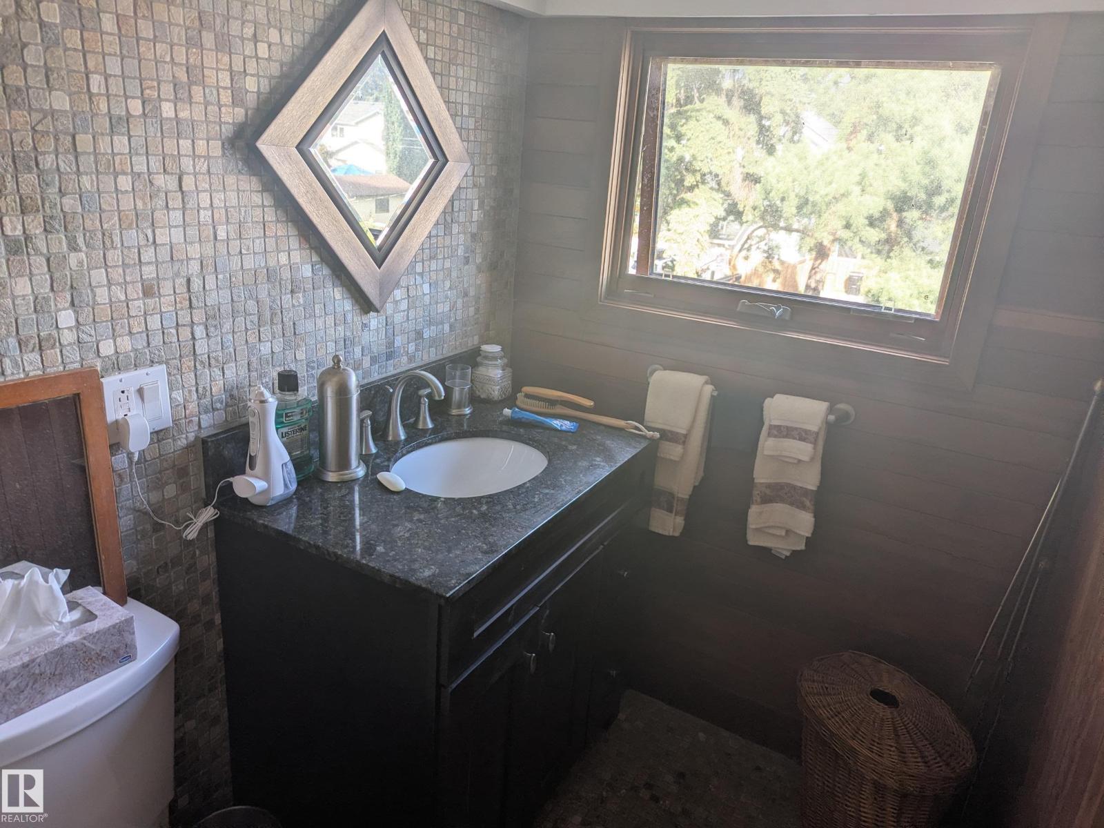 6551 112A ST NW - 19
