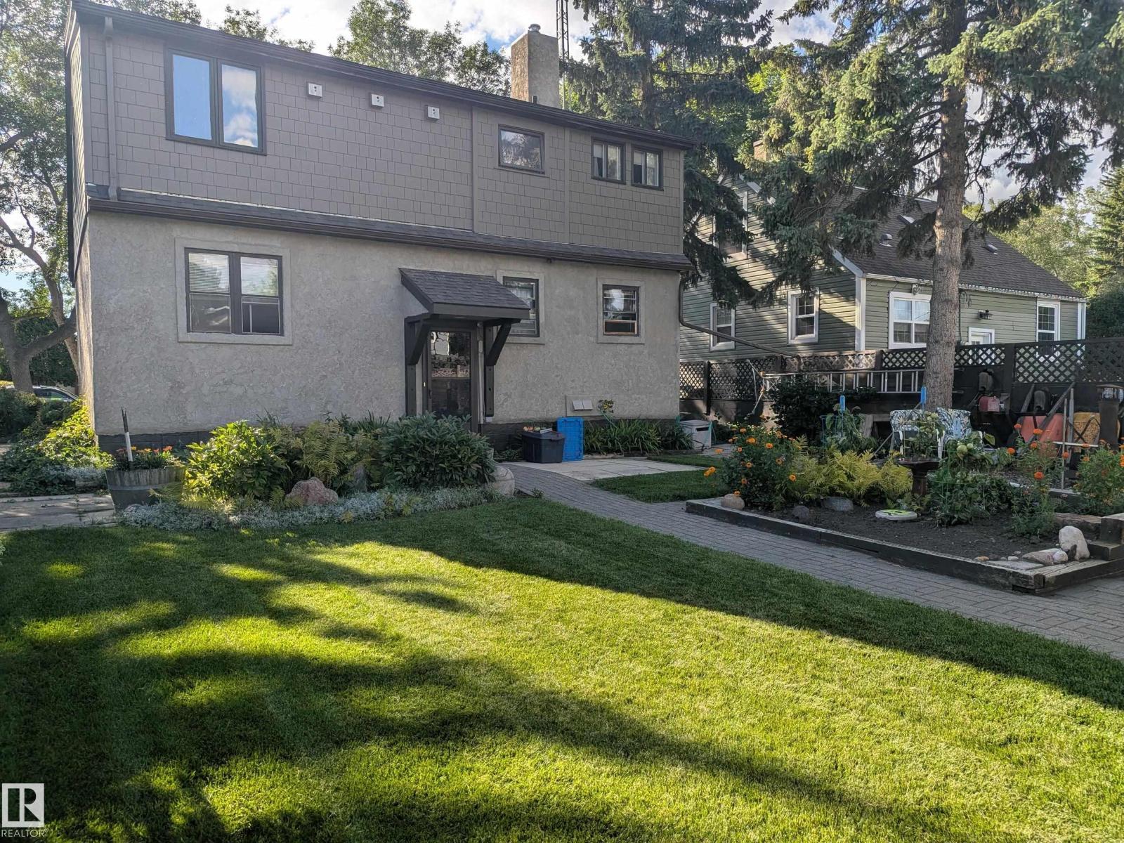 6551 112A ST NW - 26