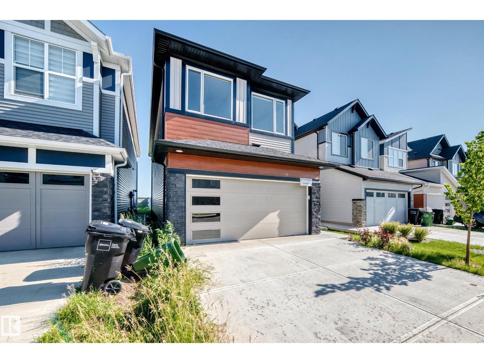 7056 182 AV NW - 3