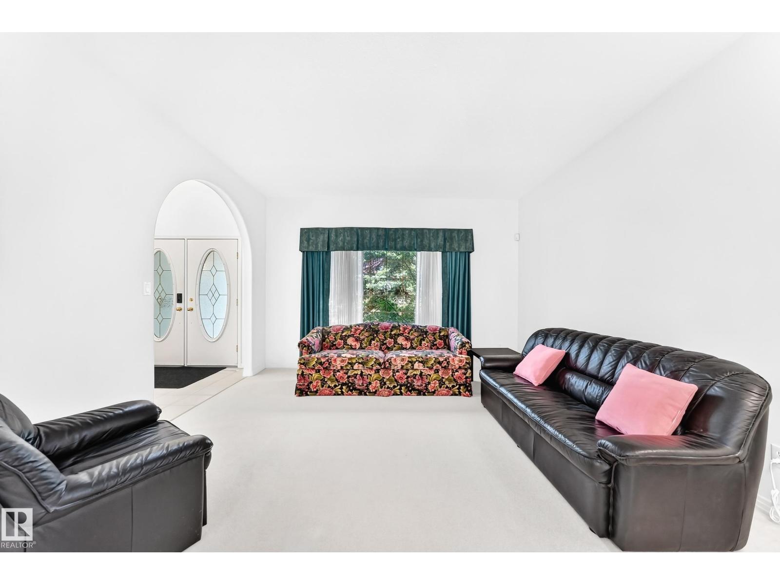 209 CARMICHAEL CL NW - Image 10
