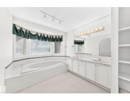 209 Carmichael Cl Nw, Edmonton, AB T6R2K6 Photo 36
