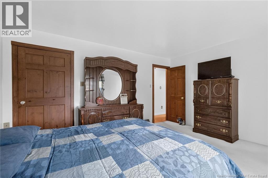 47 Mollins Road - 22