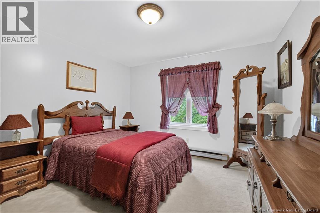 47 Mollins Road - 25