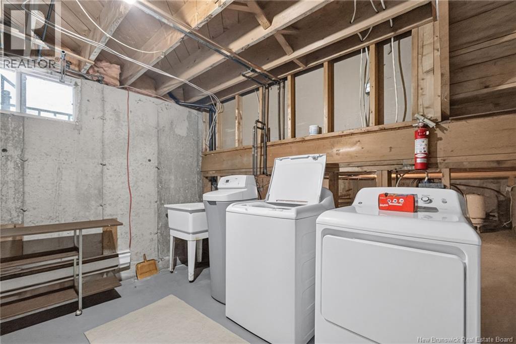 47 Mollins Road - 46