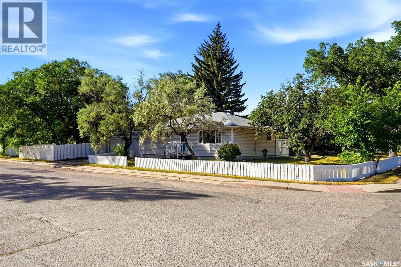 1410 4th AVENUE N - Image 27