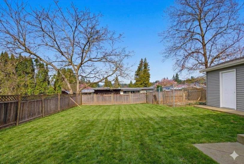 32141 HILLCREST AVENUE, Mission