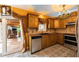 Kitchen - 218 Macaulay Street E, Hamilton, ON L8L3X8 Photo 15