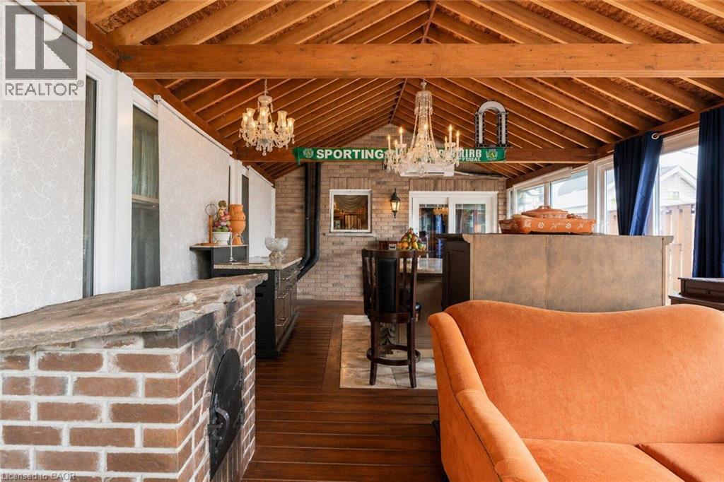 218 MACAULAY Street E - Image 18