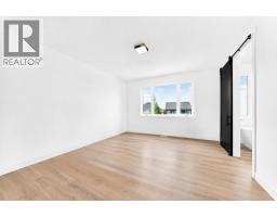 5pc Bathroom - 79 Sundown Way, Cochrane, AB T4C0H4 Photo 15