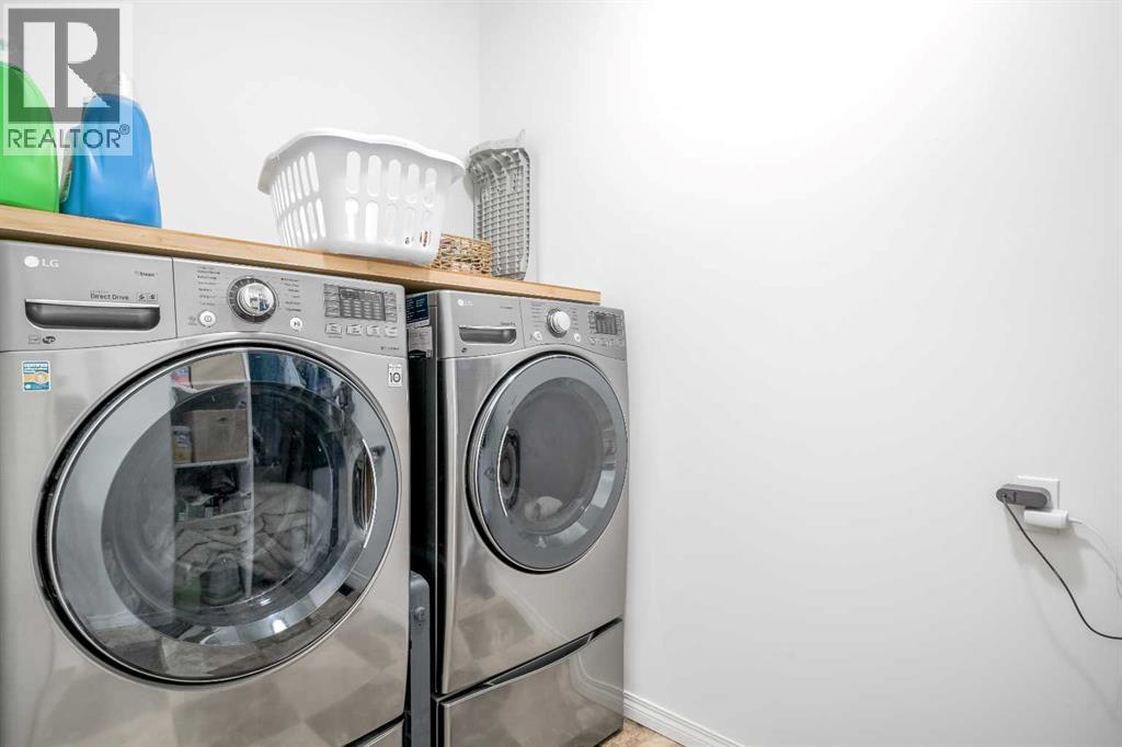 2448 7 Avenue NE - 21