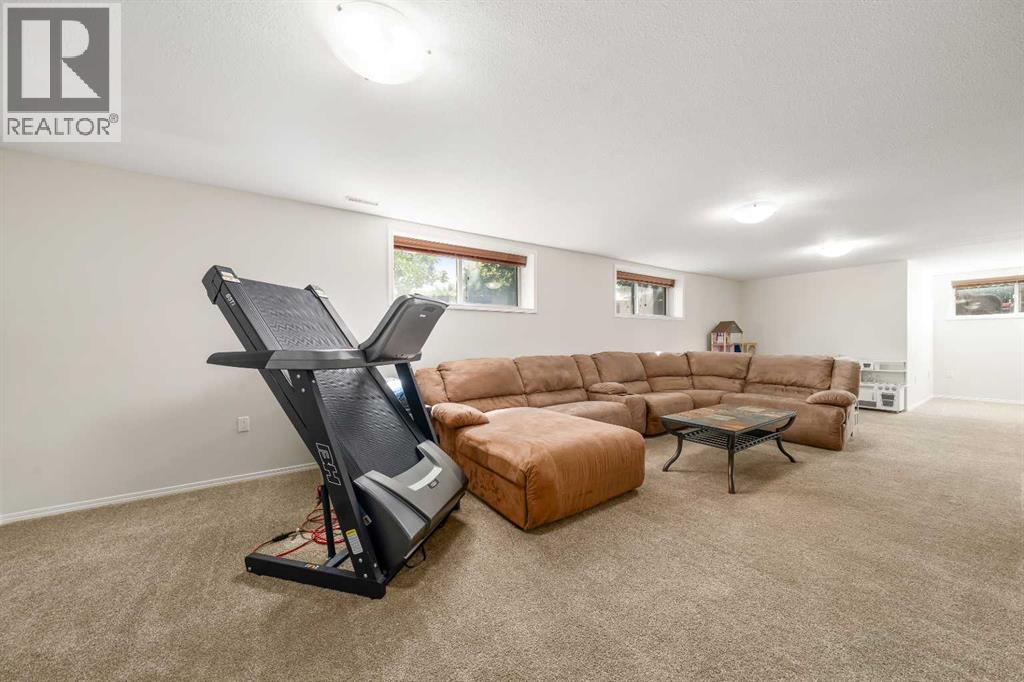 2448 7 Avenue NE - Image 24