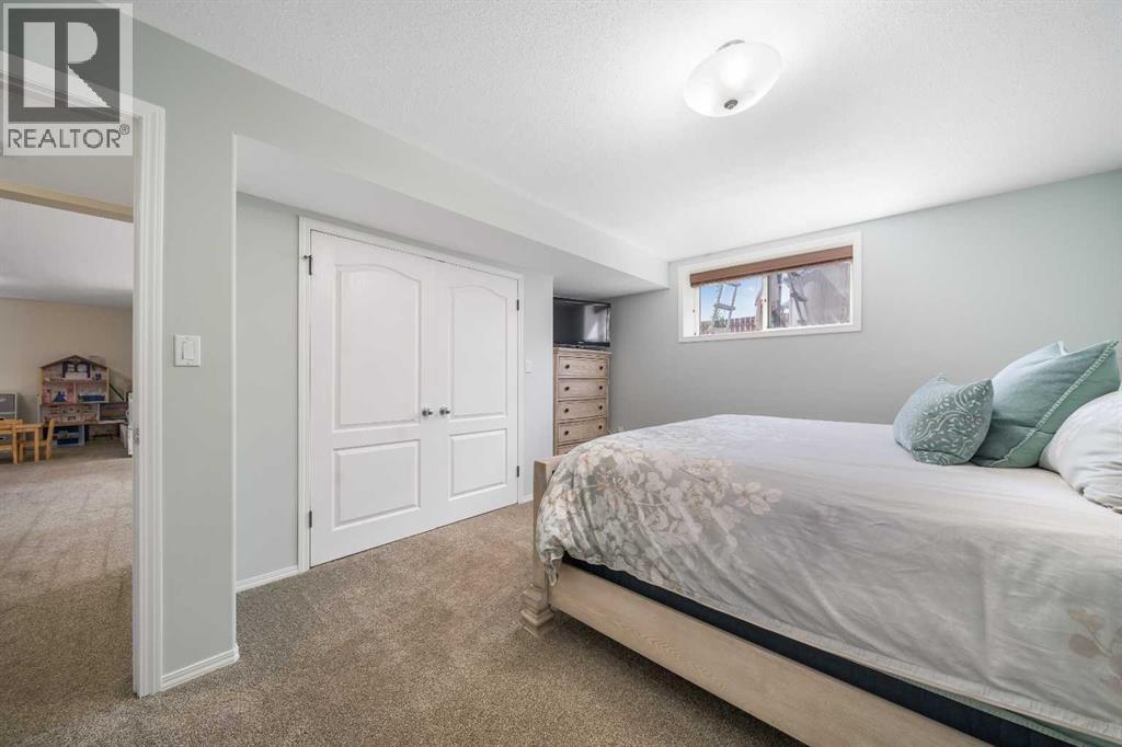 2448 7 Avenue NE - Image 29