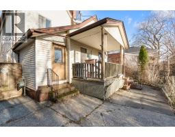 Mud room - 497 Caron Avenue, Windsor, ON N9A5B5 Photo 12