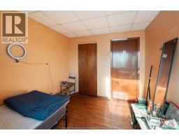 4pc Bathroom - 497 Caron Avenue, Windsor, ON N9A5B5 Photo 8