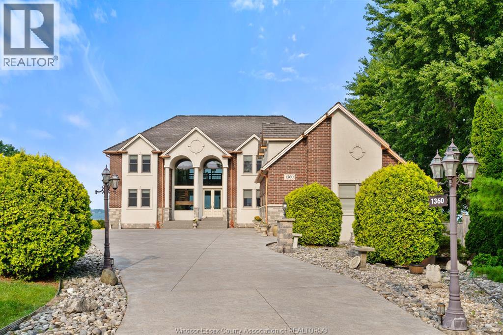 1360 Windermere PLACE - 2