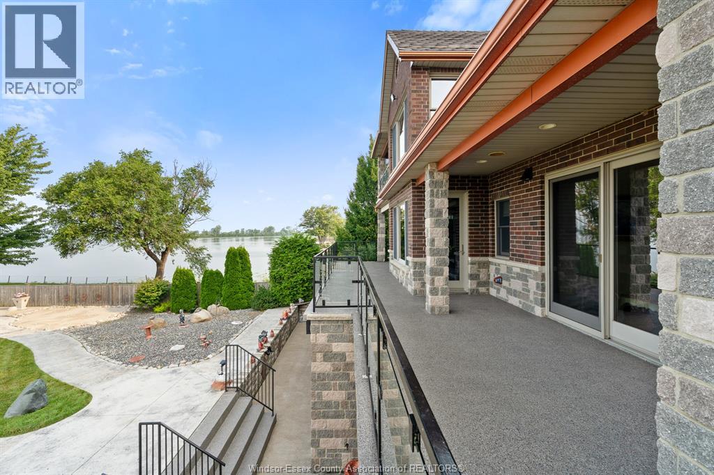 1360 Windermere PLACE - Image 32