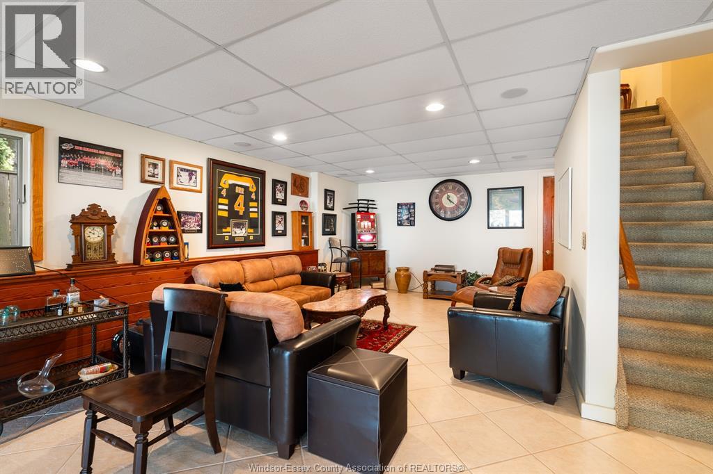 1360 Windermere PLACE - 33