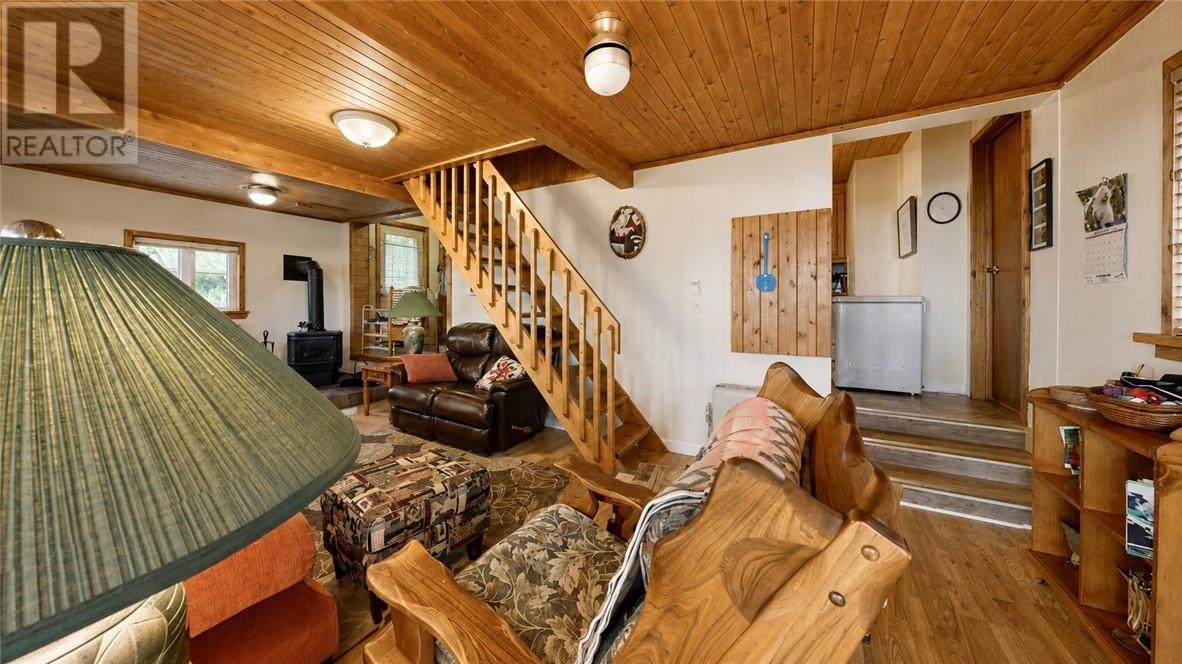 27 Peacock Trail - Image 50