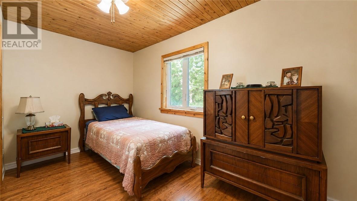 27 Peacock Trail - Image 68