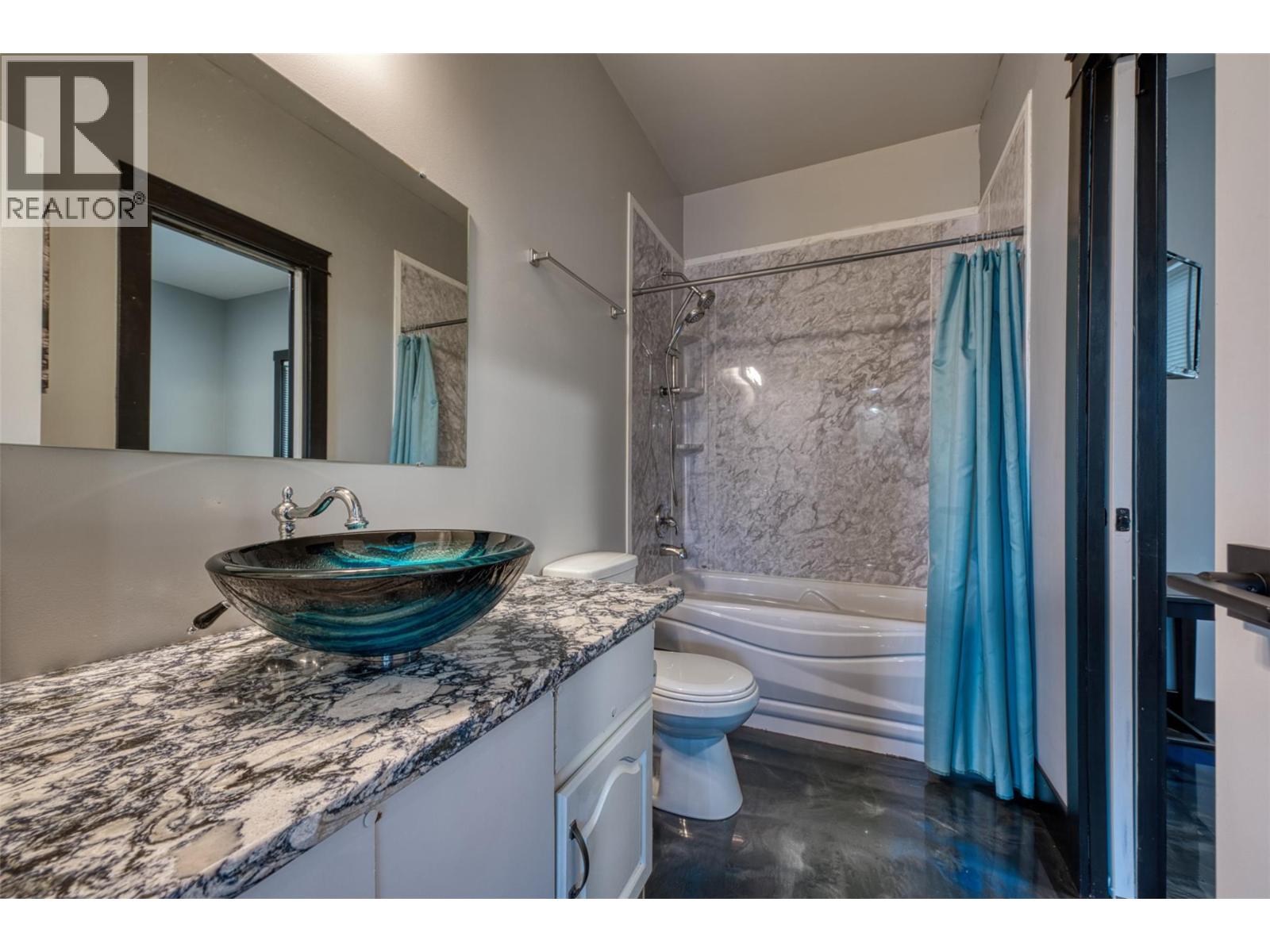 10795 Westshore Road, Vernon