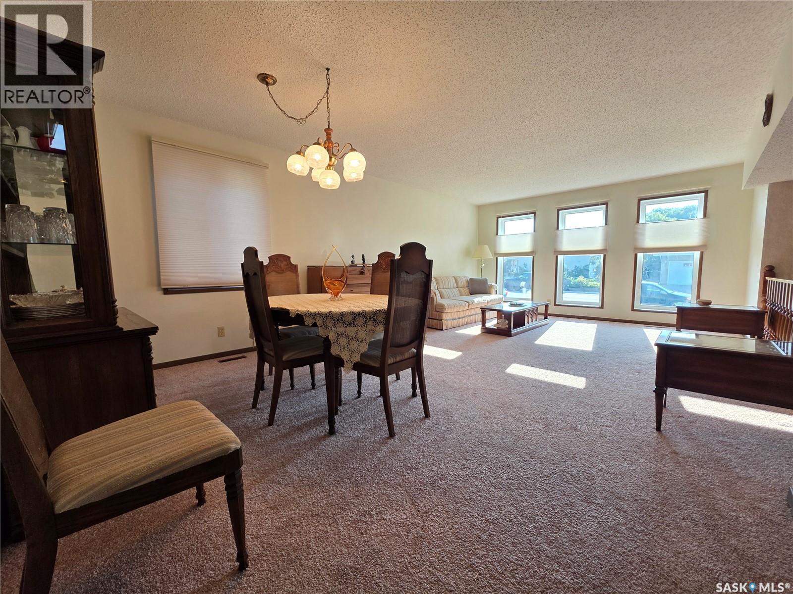 411 Milburn CRESCENT - Image 5