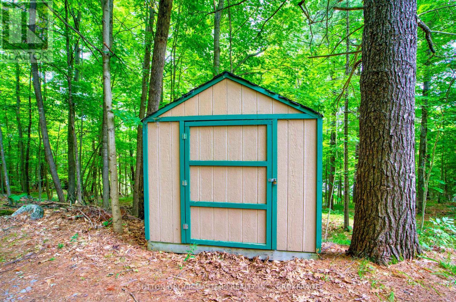 6559 SALMON LAKE ROAD - Image 32