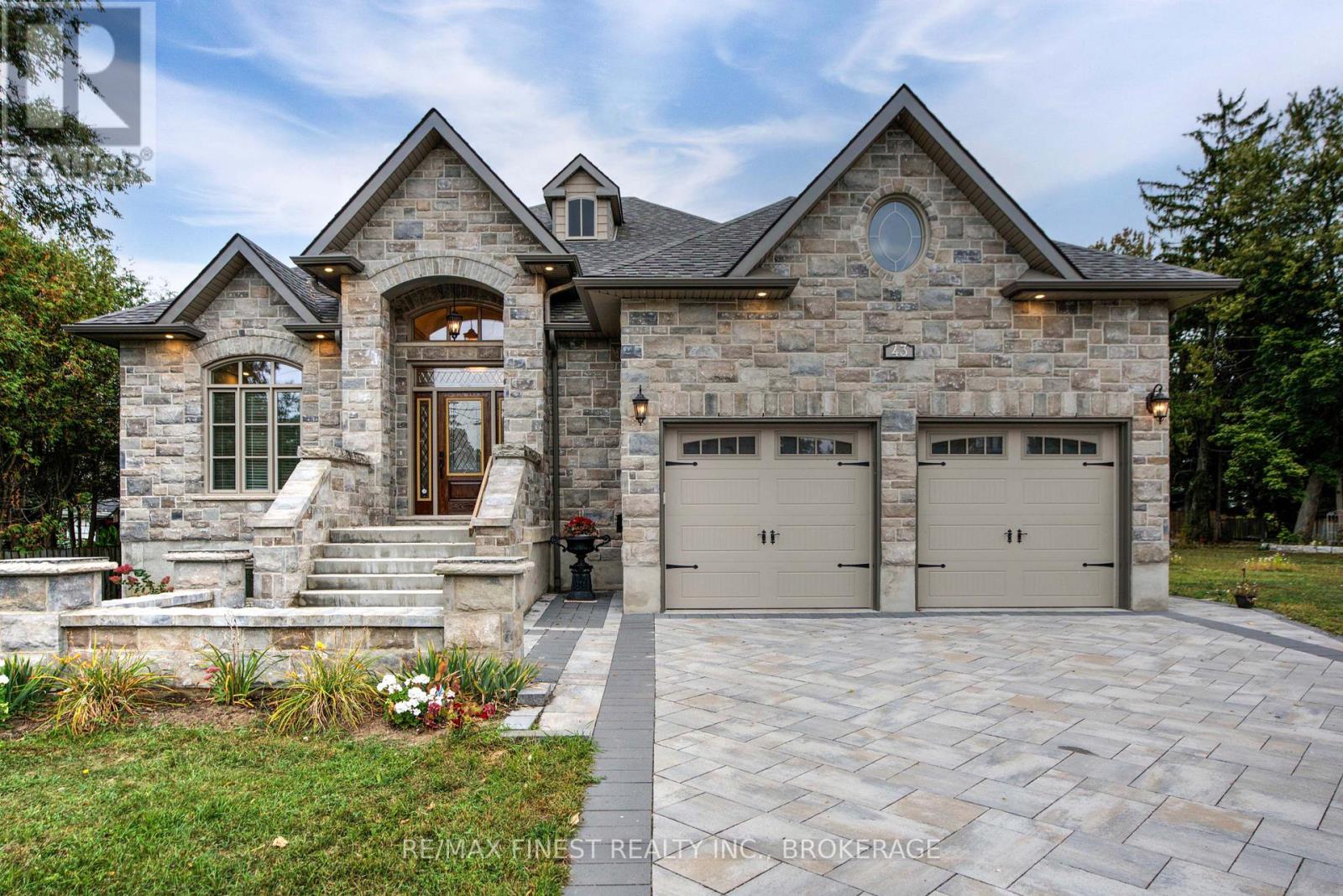 43 CRERAR BOULEVARD - 1