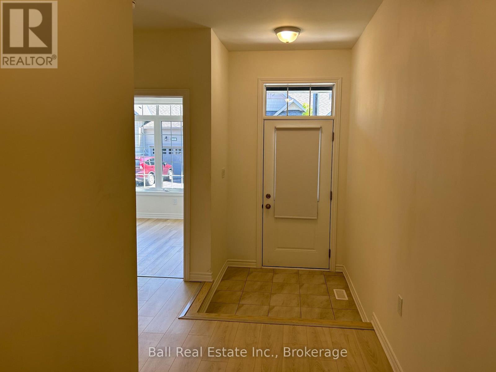 17 Lakewood Crescent — photo 13