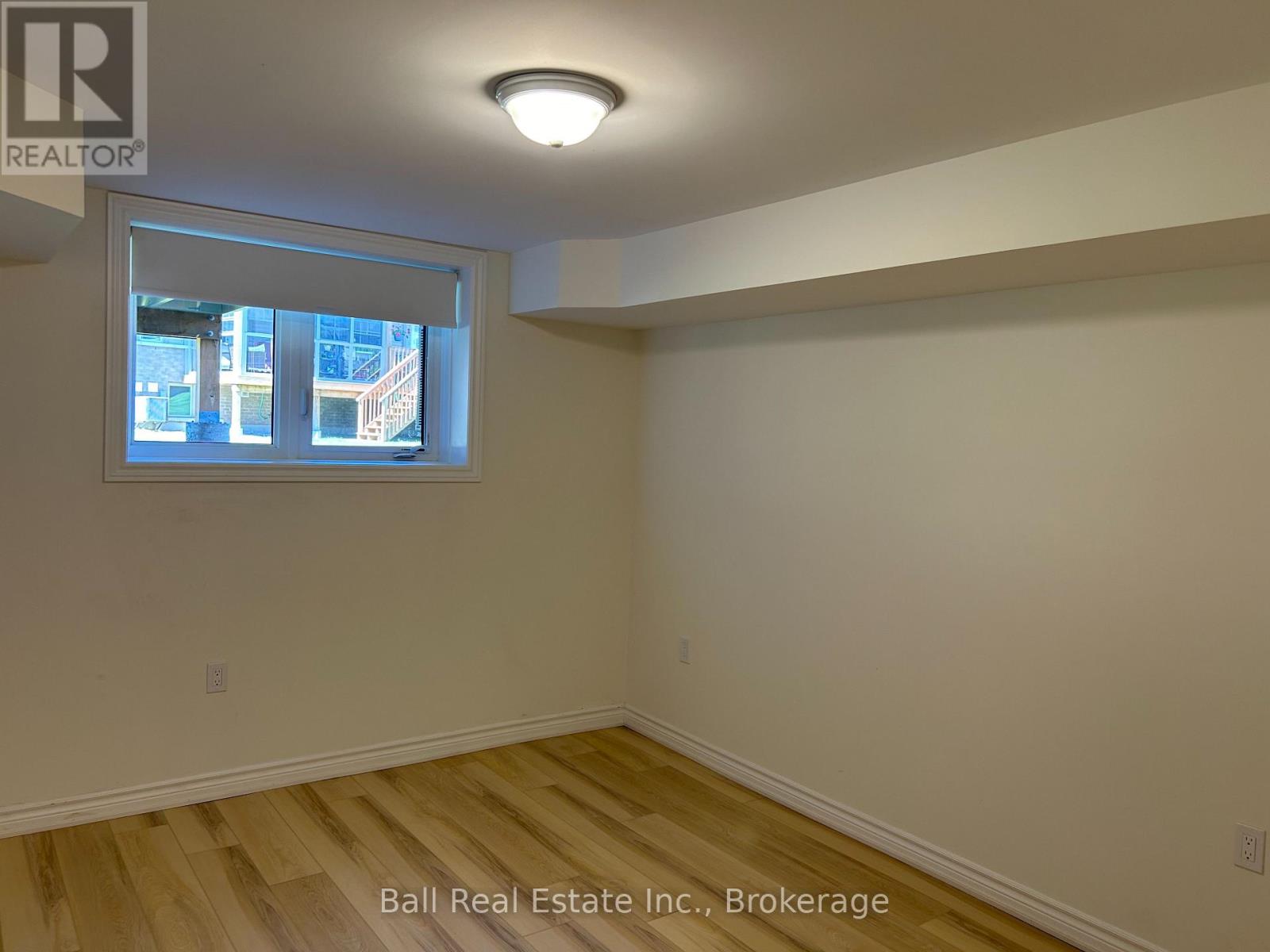 17 Lakewood Crescent — photo 19