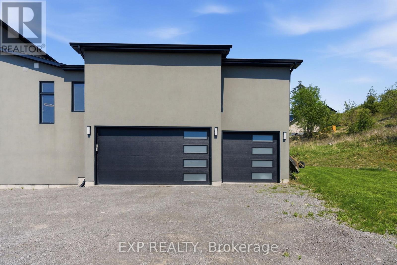165 PARKVIEW DRIVE - 48