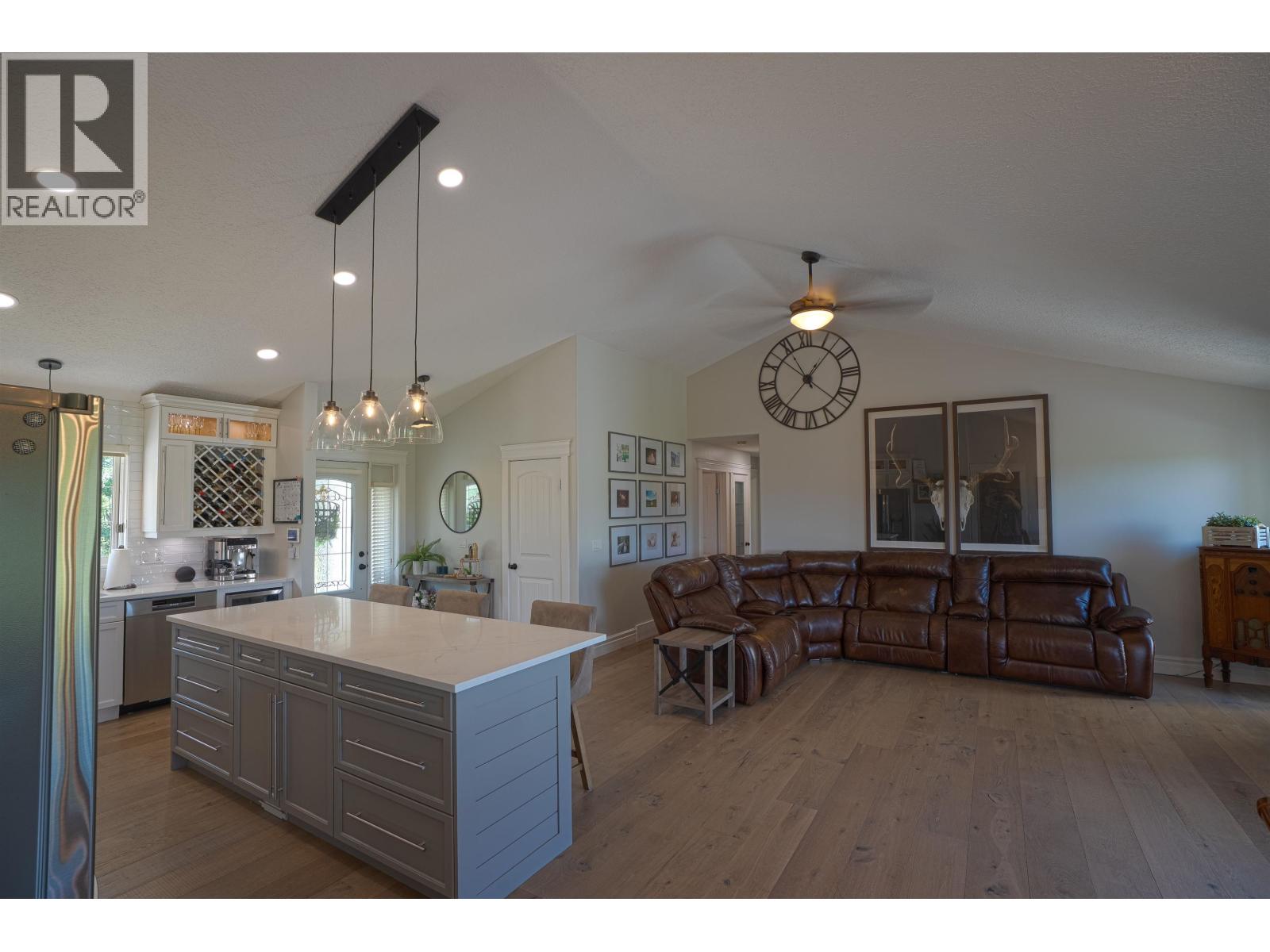 10583 86 STREET - Image 5