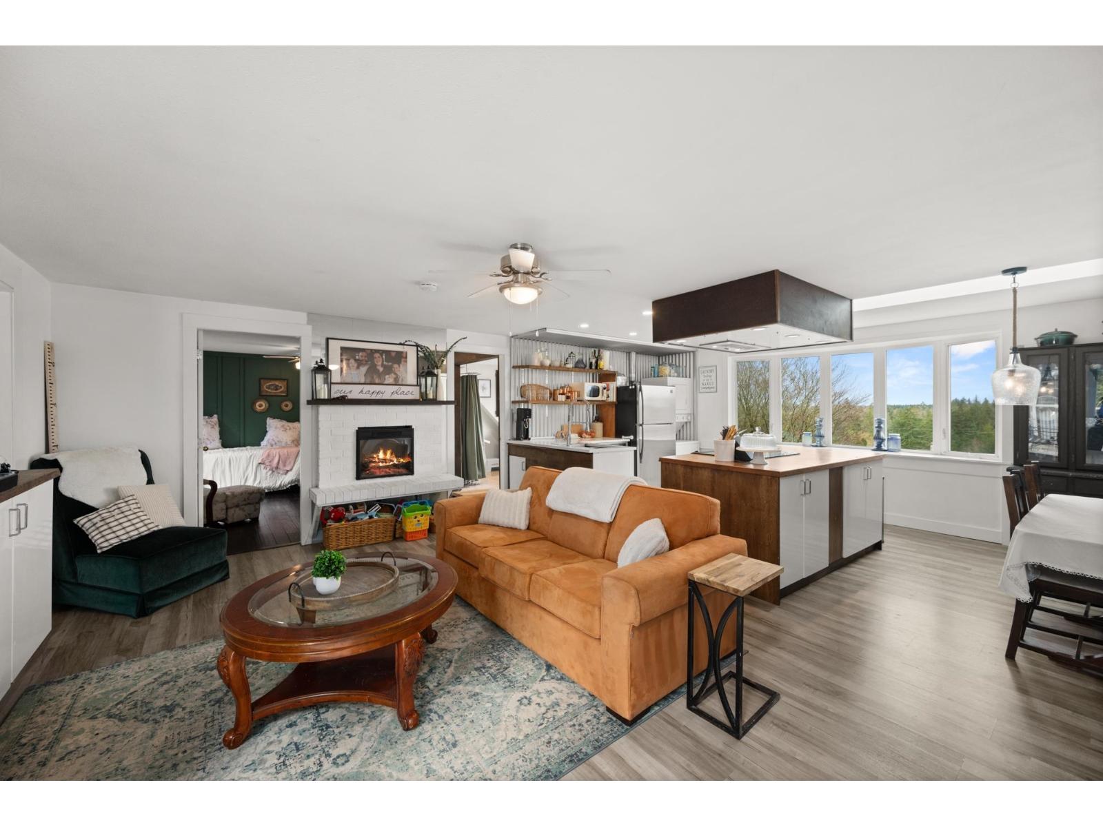 24244 60 AVENUE, Langley
