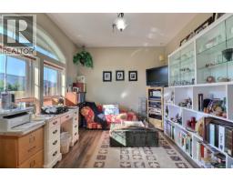Office - 482 Mountain View Dr, Lake Cowichan, BC V0R2G1 Photo 7