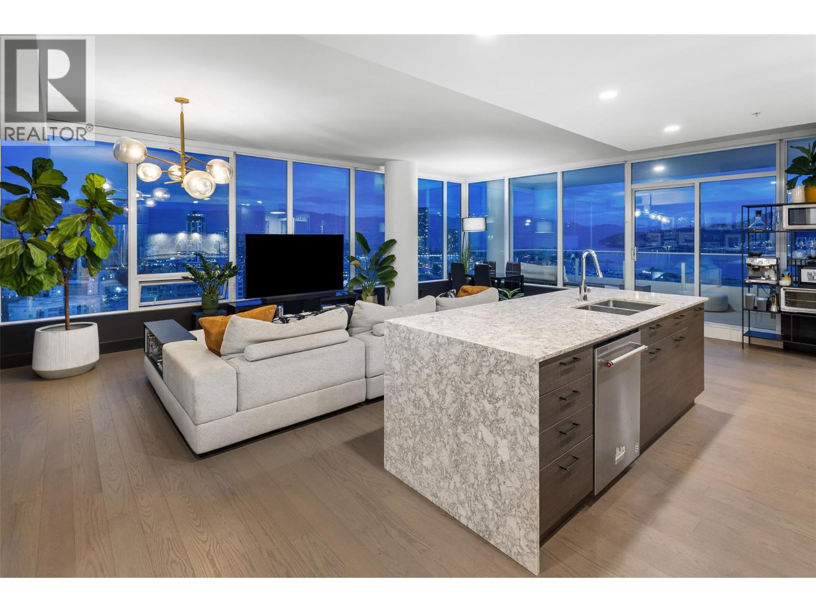 1191 Sunset Drive Unit# 2003, Kelowna