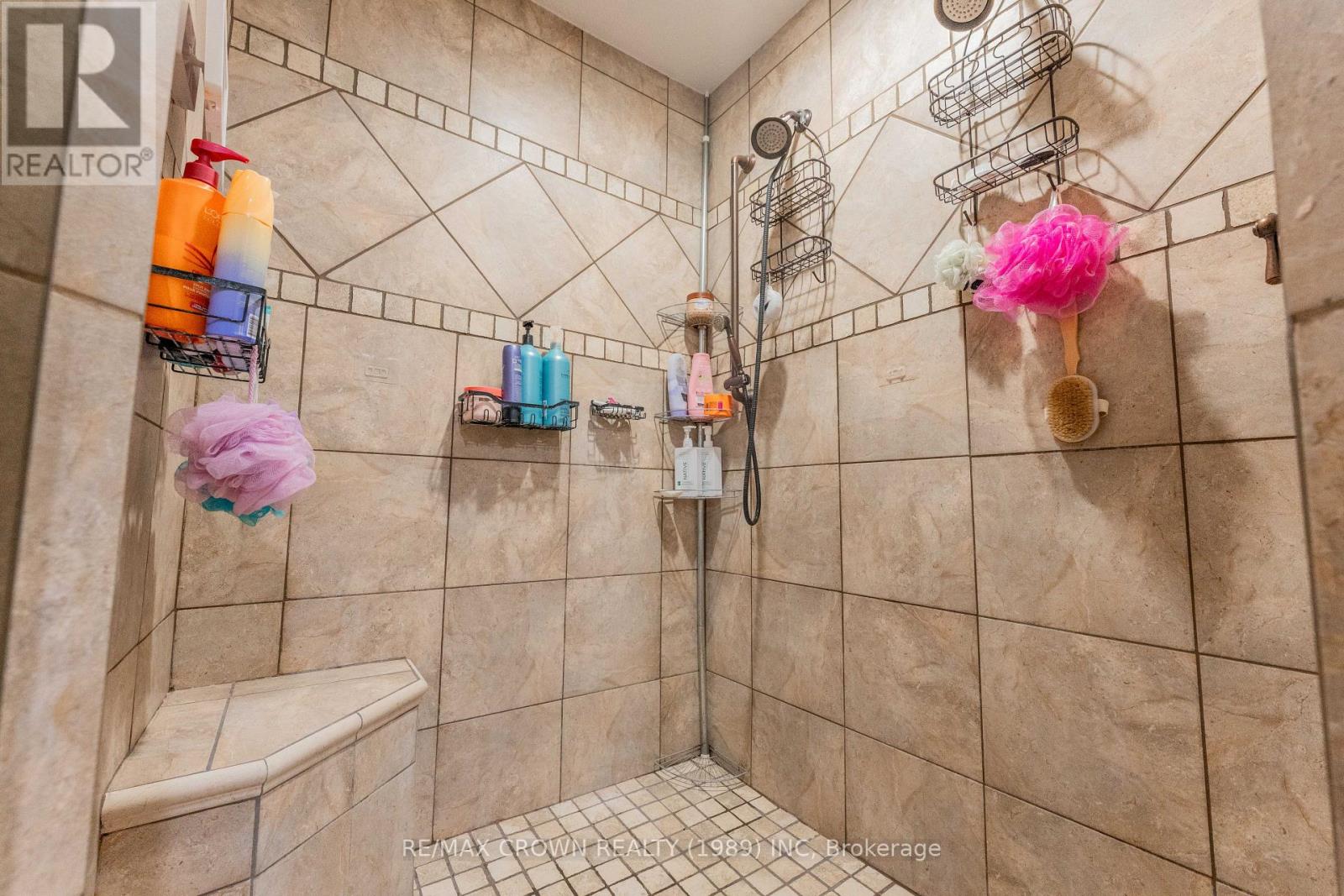 64 KIMBERLY DRIVE - Image 28