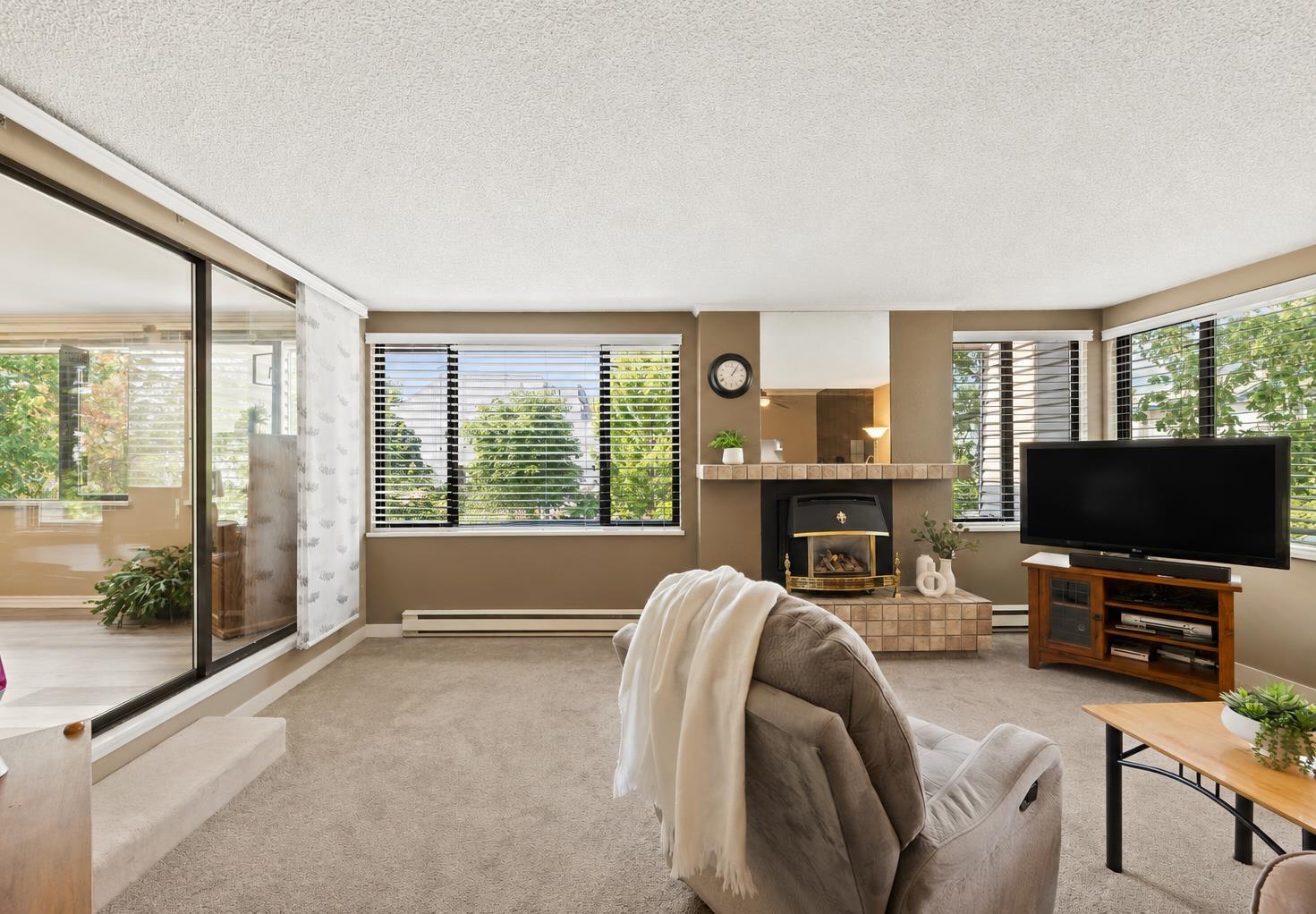 212 15313 19 AVENUE, Surrey