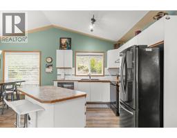 Dining room - 12 Old Town Road, Sicamous, BC V0E2V4 Photo 6