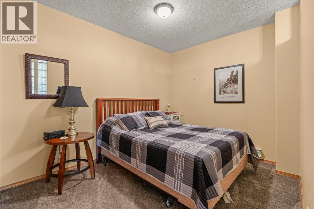 12 Old Town Road, Sicamous