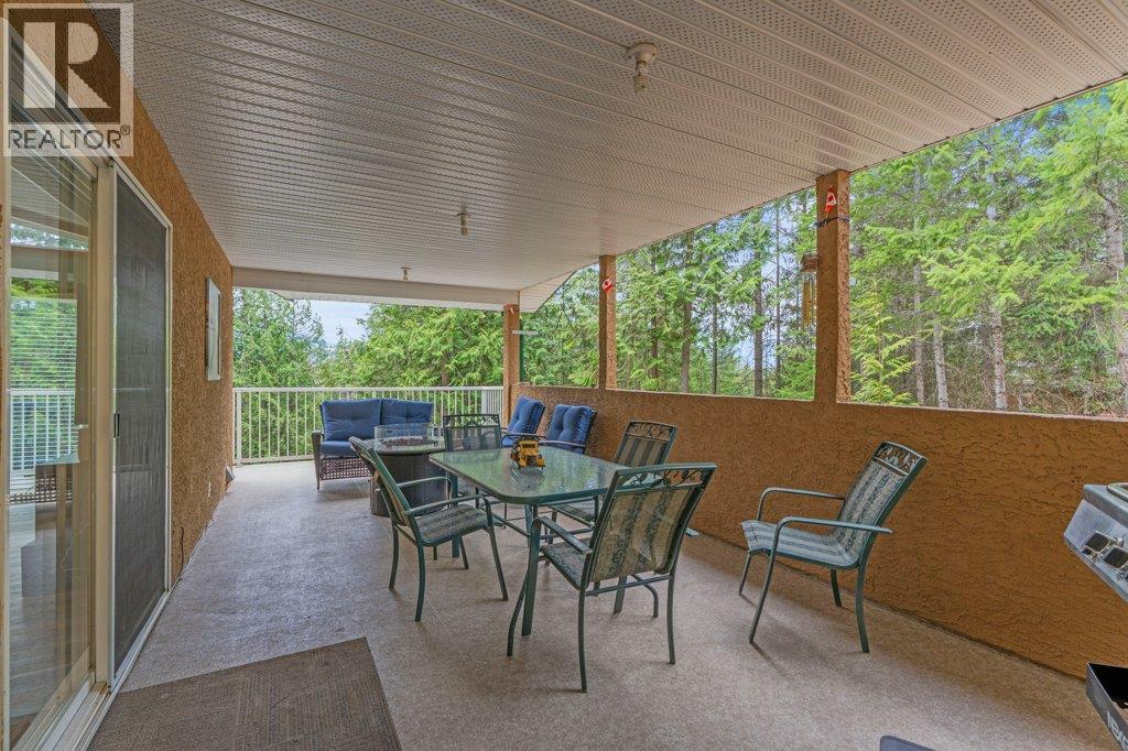 12 Old Town Road, Sicamous