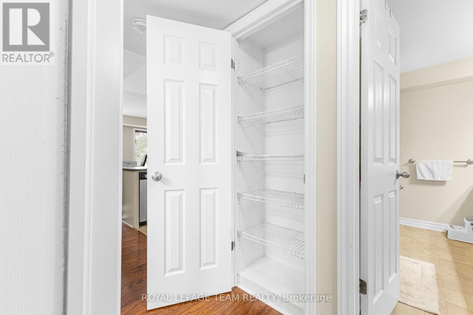 #6 313 CRESTHAVEN DRIVE - Image 17