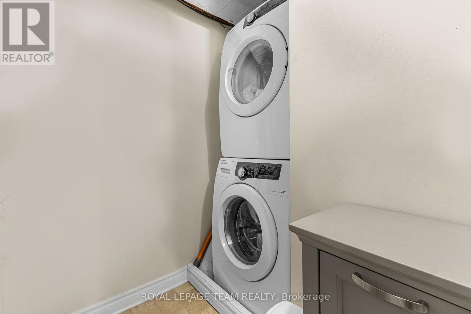 #6 313 CRESTHAVEN DRIVE - Image 21